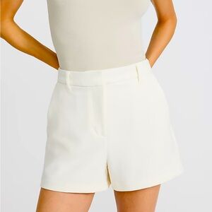 Express Shortie Mid Rise White Shorts - Size 6